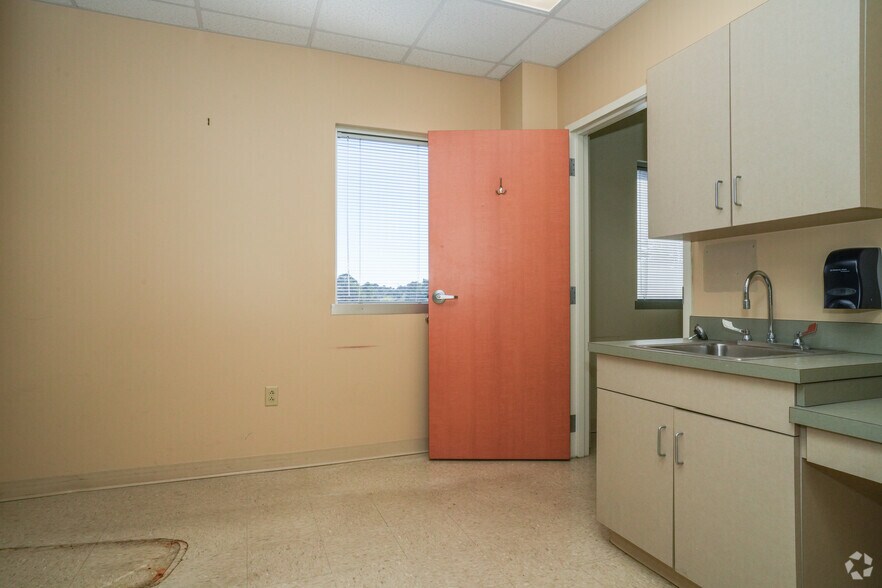 More Photos Of 39 Franklin Rd, Hattiesburg Medical For Lease