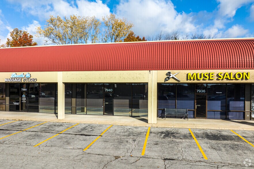 More Photos Of 8030 W 151st St, Overland Park Unknown For Lease