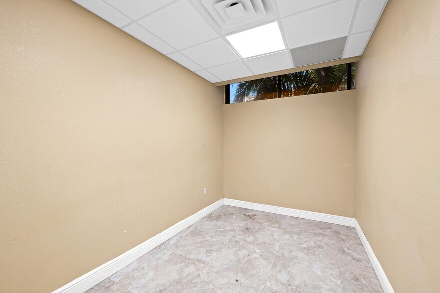 More Photos Of 2310 E Atlantic Blvd, Pompano Beach Office For Sale