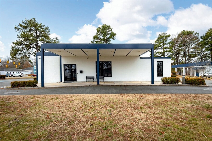 More Photos Of 9000 Patterson Ave, Richmond Freestanding For Sale