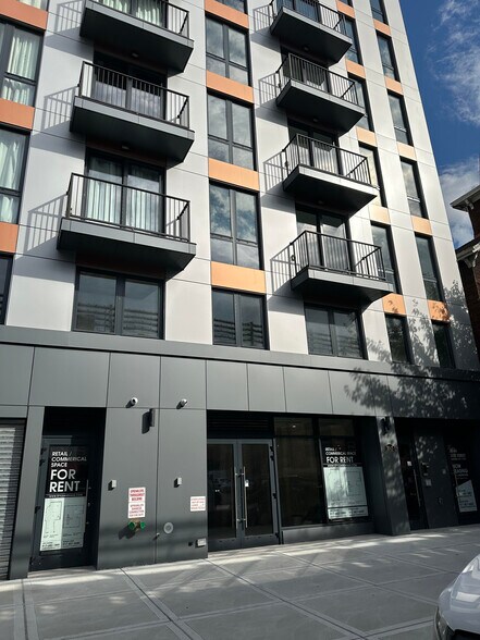 More Photos Of 3043 31st St, Long Island City Service For Lease