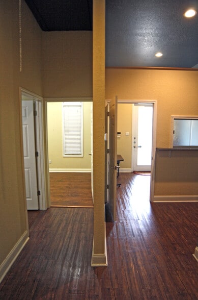 More Photos Of 847 Steves Ave, San Antonio Loft Creative Space For Lease