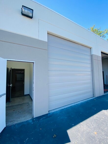 More Photos Of 1145-1155 Tasman Dr, Sunnyvale Light Manufacturing For Lease
