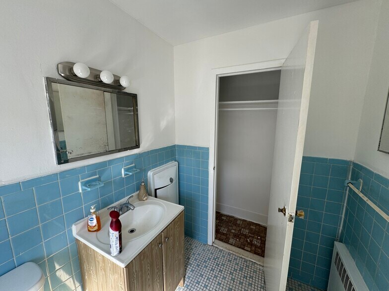 More Photos Of 1532 125th St, College Point Apartments For Sale