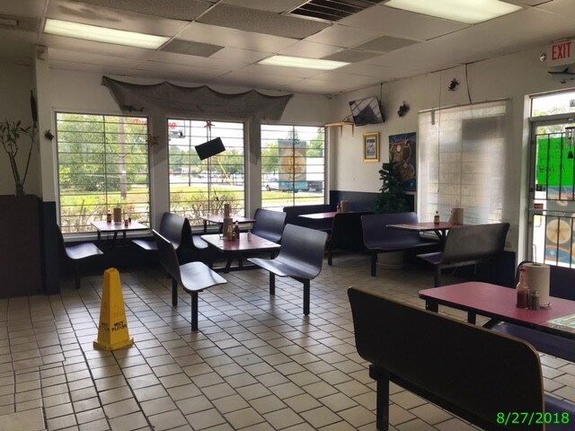 More Photos Of 8903 Cullen Blvd, Houston Restaurant For Sale