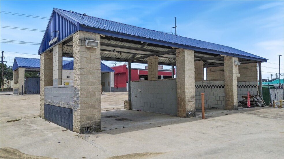 More Photos Of 7850 Callaghan Rd, San Antonio Carwash For Sale