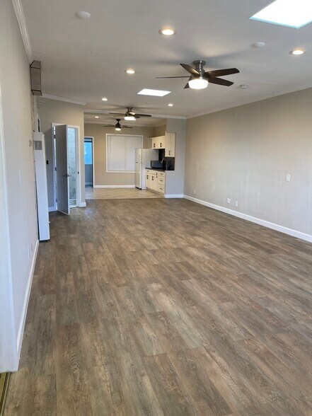 More Photos Of 31656-31662 S Coast Hwy, Laguna Beach Storefront Retail Office For Lease