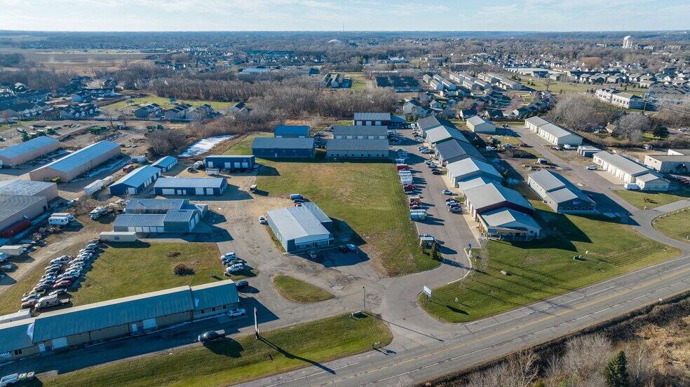 More Photos Of 1072 S Victory Dr, Mankato Warehouse For Sale