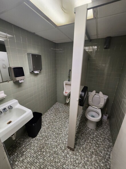 More Photos Of 37 Orlando St, West Haven Lodge Meeting Hall For Sale