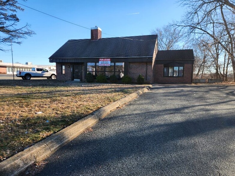 Primary Photo Of 281 Cottage St, Springfield Office For Lease