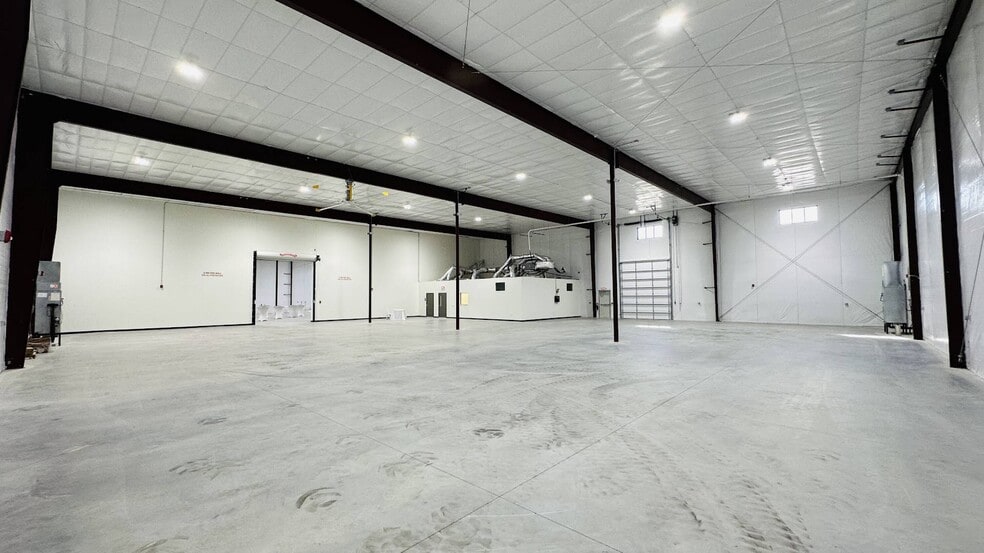 More Photos Of 155 Innovation Way, New Bern Warehouse For Lease