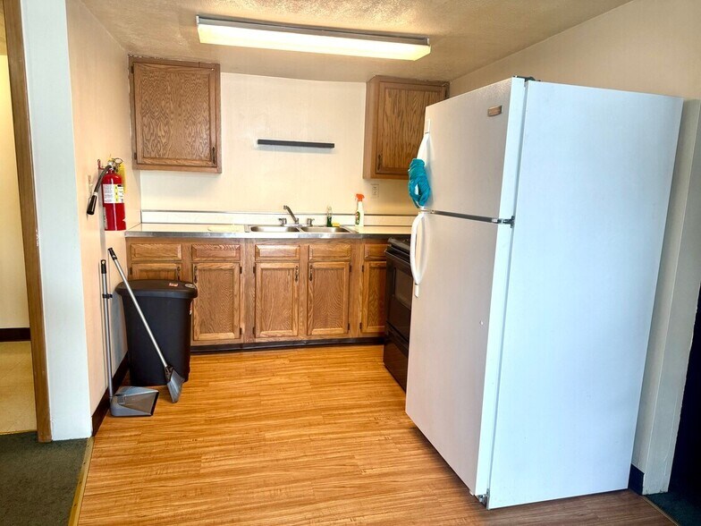 More Photos Of 250 E Water St, Slippery Rock Apartments For Sale