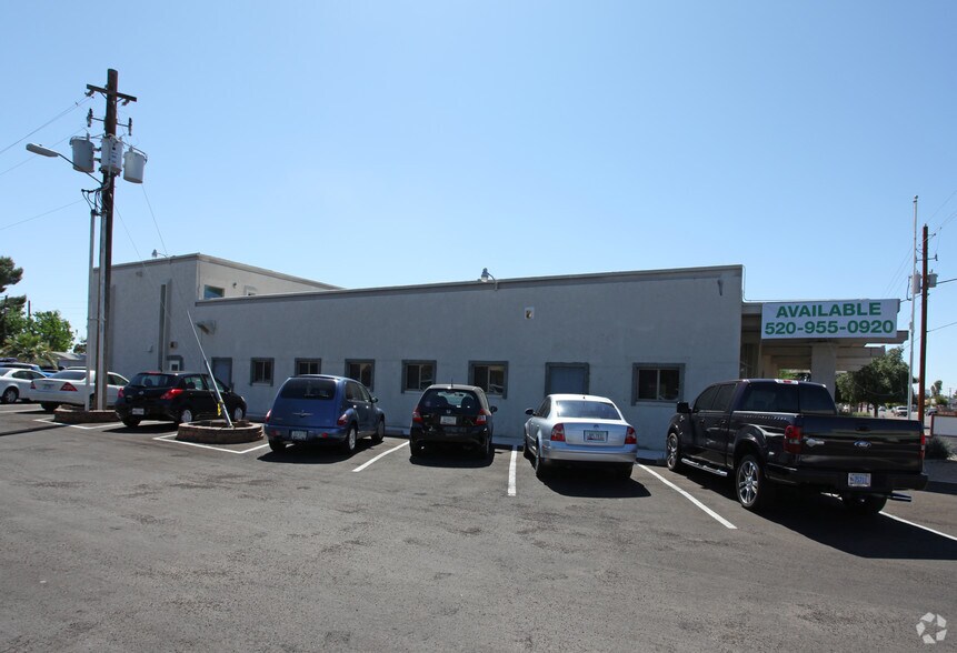 More Photos Of 2627 E Thomas Rd, Phoenix Office For Lease