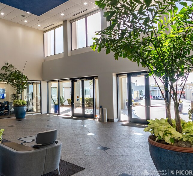 More Photos Of 5151 E Broadway Blvd, Tucson Office For Lease