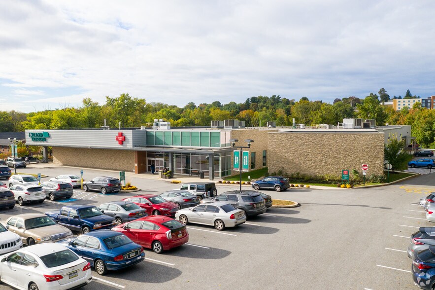 Primary Photo Of 30 Lawrence Rd, Broomall Medical For Lease
