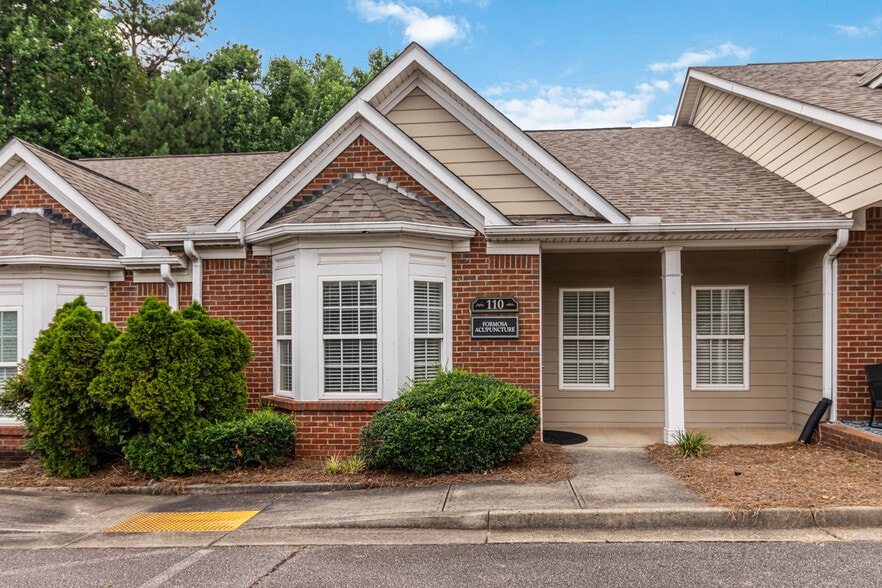 More Photos Of 100-126 Prospect Pl, Alpharetta Office For Sale