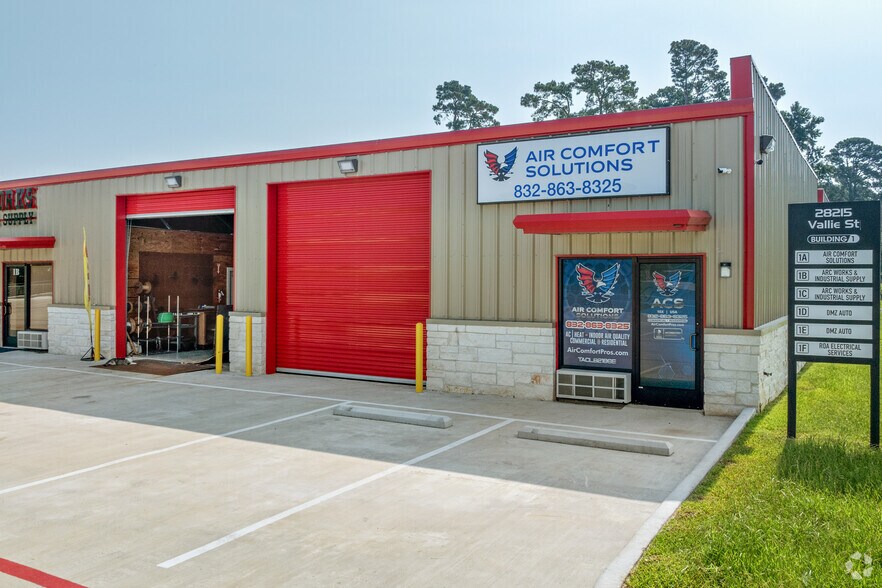 More Photos Of 28215 Vallie St, Pinehurst Warehouse For Lease