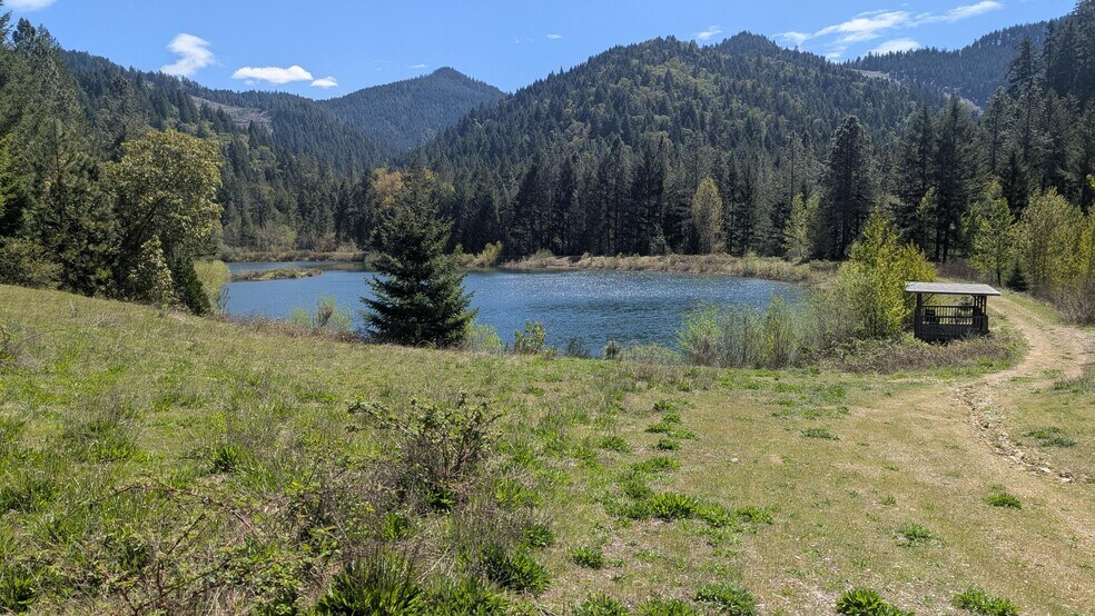 More Photos Of 2999 Speaker Rd, Wolf Creek Land For Sale