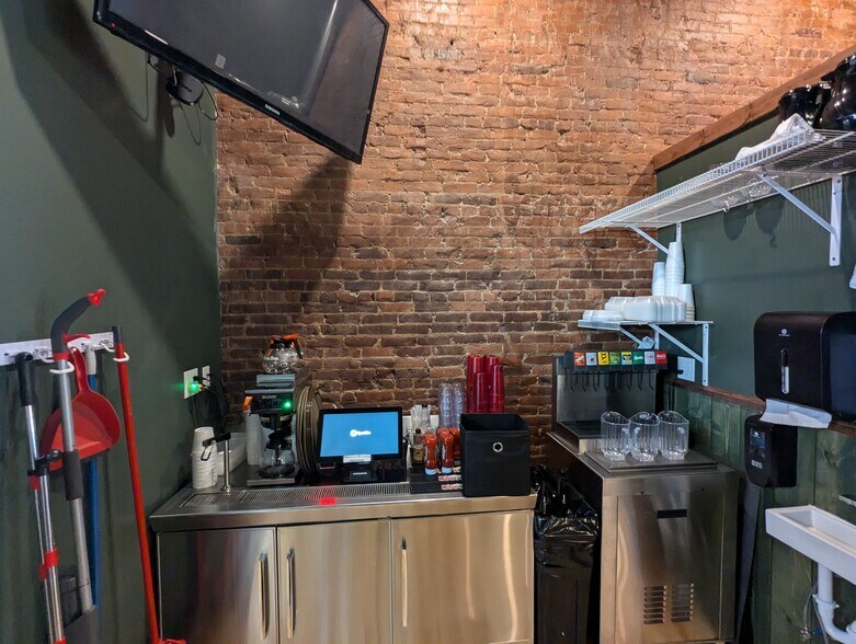 More Photos Of 104 N Elm St, Cresco General Retail For Sale