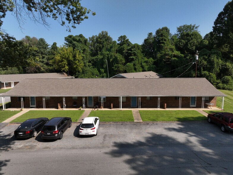 More Photos Of 100 S Kirkland Ave, Elkin Apartments For Sale