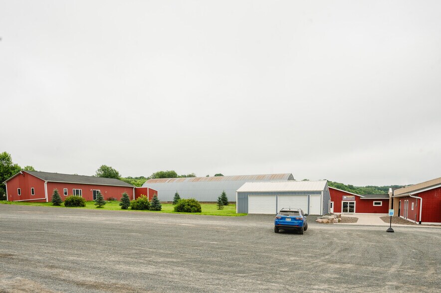 More Photos Of 373 280th St, Osceola Industrial For Lease