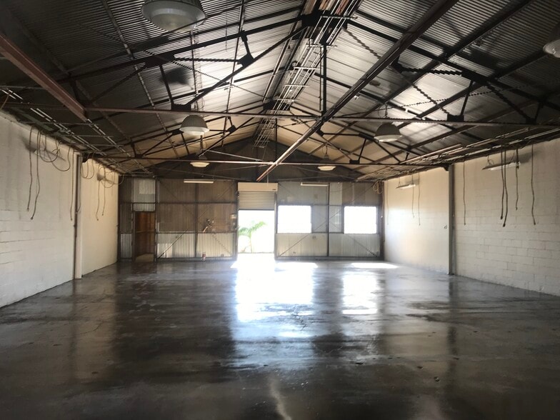 More Photos Of 1330 Willow St, Los Angeles Flex For Lease