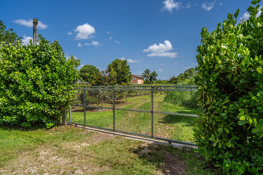 More Photos Of 19450 SW 214th St, Miami Land For Sale