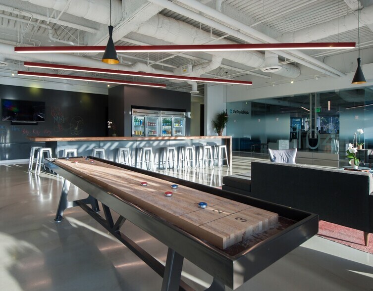 More Photos Of 2101 E El Segundo Blvd, El Segundo Office For Lease