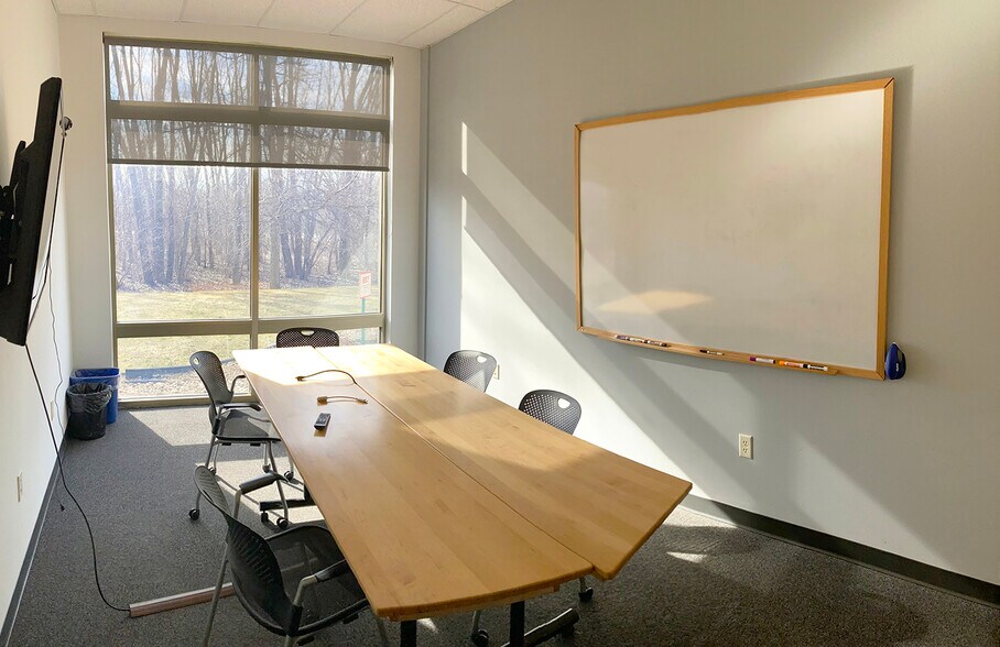 More Photos Of 5459 Fen Oak Dr, Madison Office For Sale
