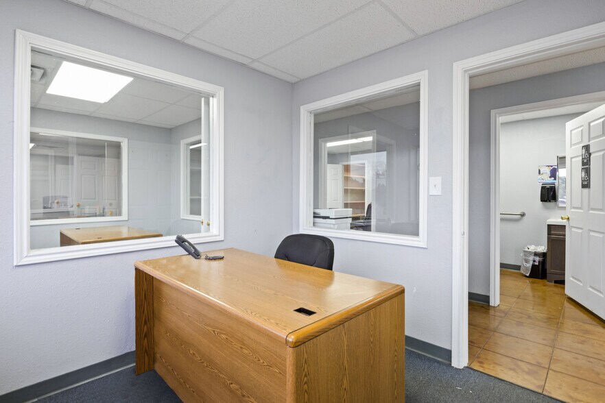 More Photos Of 2300 W Ferguson Rd, Mount Pleasant Freestanding For Lease