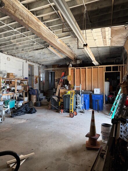 More Photos Of 314 Branch Ave, Providence Manufacturing For Lease