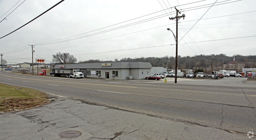 More Photos Of 4711 Rutledge Pike, Knoxville Industrial For Sale