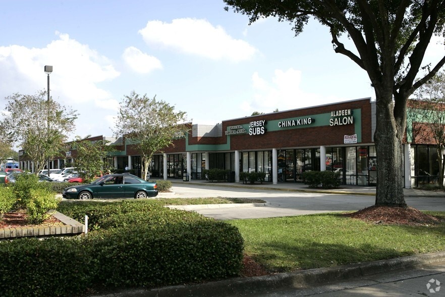 More Photos Of 4941 E Busch Blvd, Tampa Storefront For Lease
