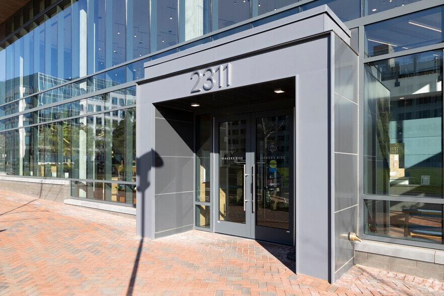 More Photos Of 2311 Dulles Station Blvd, Herndon Apartments For Lease