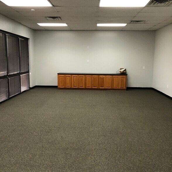 More Photos Of 4545 Old Jacksonville Hwy, Tyler Freestanding For Lease