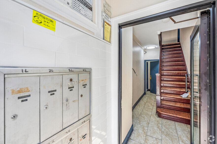 More Photos Of 190 Rockaway Ave, Brooklyn Apartments For Sale
