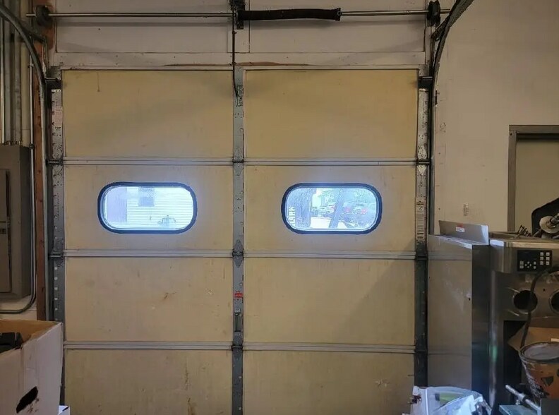 More Photos Of O E Railroad St, Kendall Freestanding For Sale