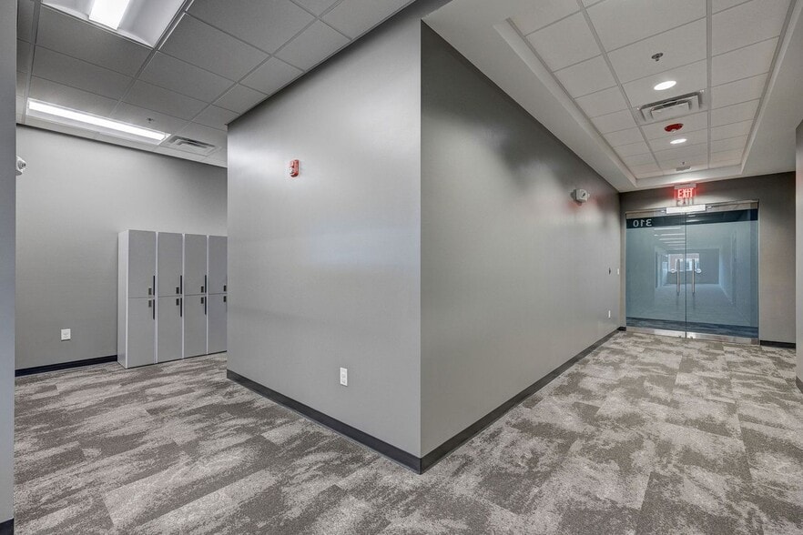 More Photos Of 6740 Rock Spring Rd, Wilmington Office For Lease