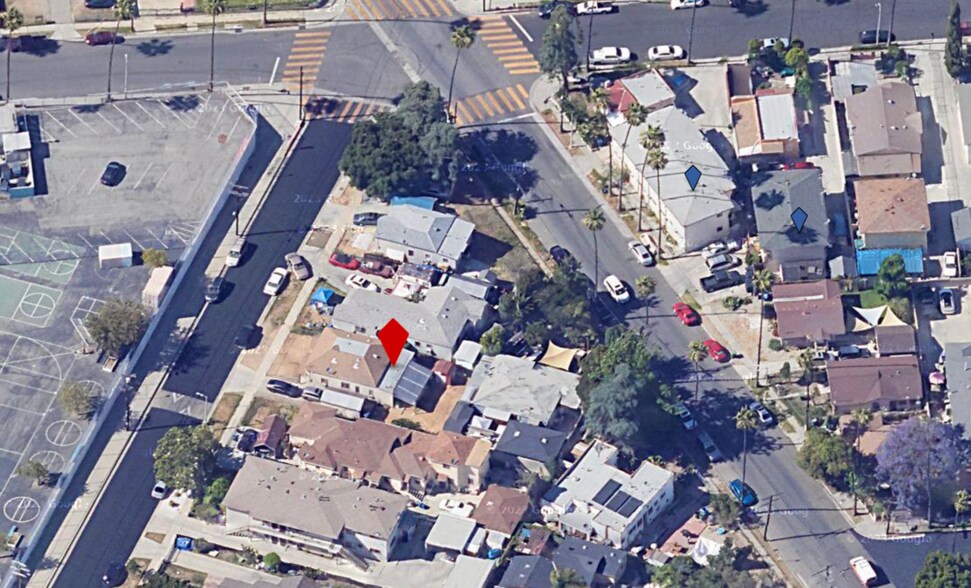 More Photos Of 3153 Warwick Ave, Los Angeles Multifamily For Sale