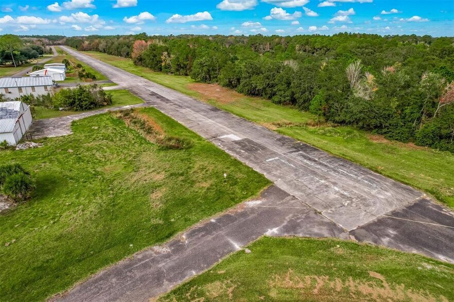More Photos Of 96168 Cessna Dr, Yulee Airplane Hangar For Sale