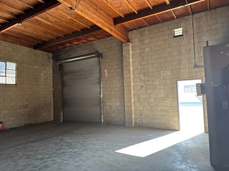 More Photos Of 8036-8042 Allport Ave, Whittier Manufacturing For Lease
