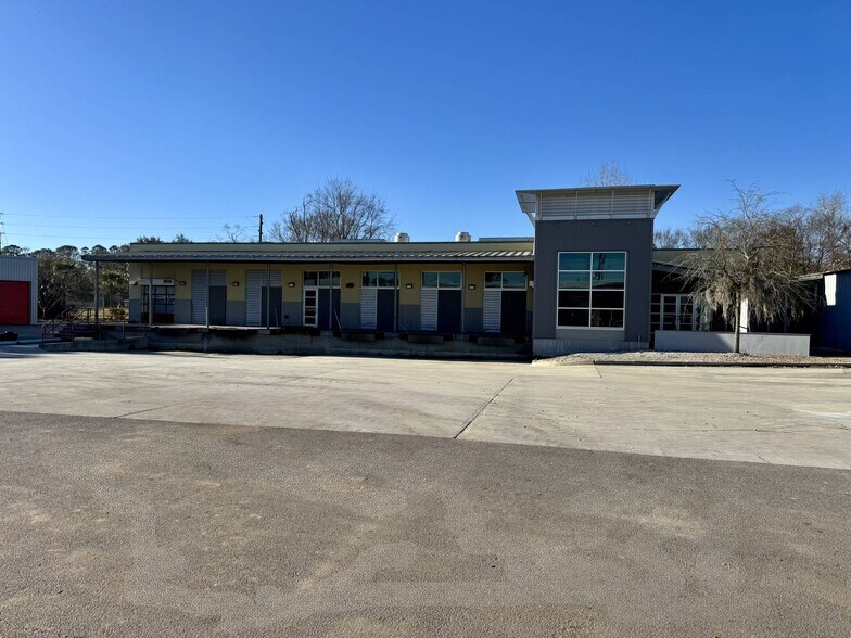 More Photos Of 2501 E President St, Savannah Food Processing For Lease