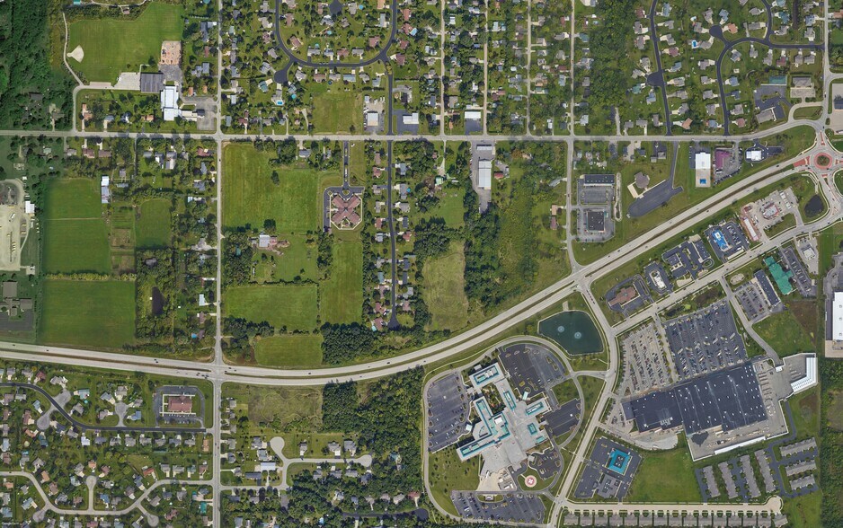Primary Photo Of N Oakwood Rd, Oshkosh Land For Sale