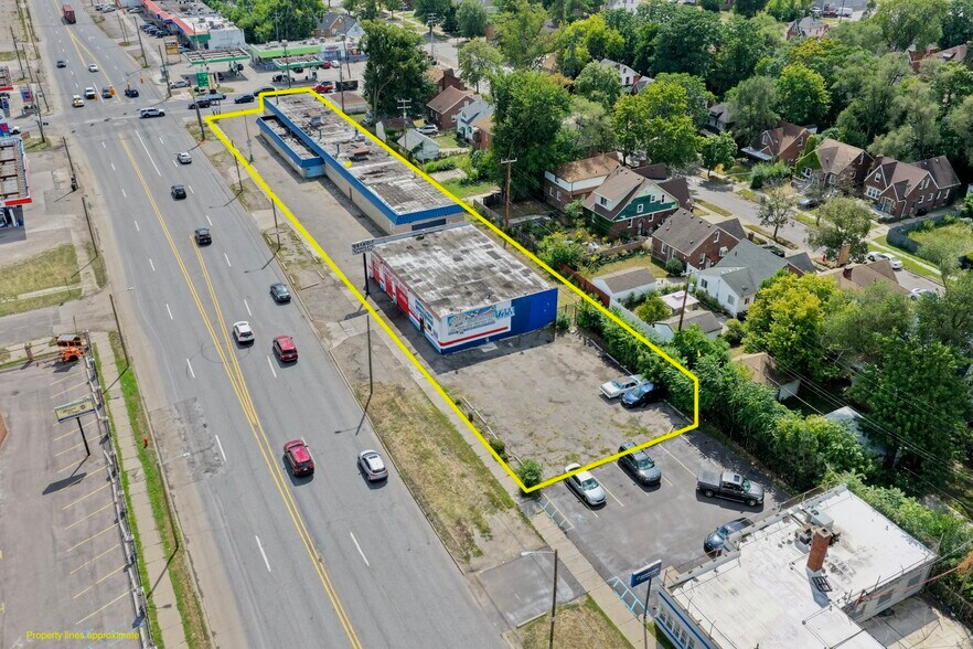 Primary Photo Of 15500 Schoolcraft St, Detroit Carwash For Sale