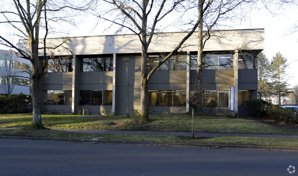 More Photos Of 4905 Sw Griffith Dr, Beaverton Office For Lease