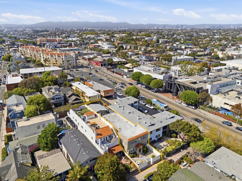 More Photos Of 117 Paloma Ave, Venice Apartments For Sale