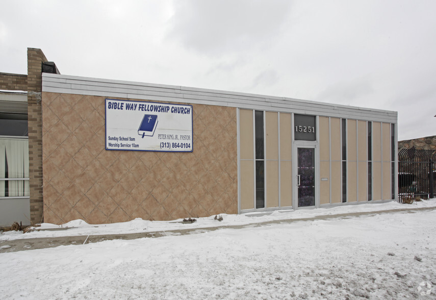 Primary Photo Of 15251 W 8 Mile Rd, Detroit Office For Sale