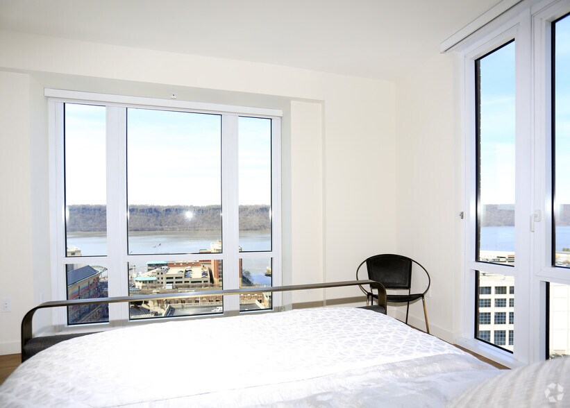 More Photos Of 50 Nepperhan St, Yonkers Apartments For Lease