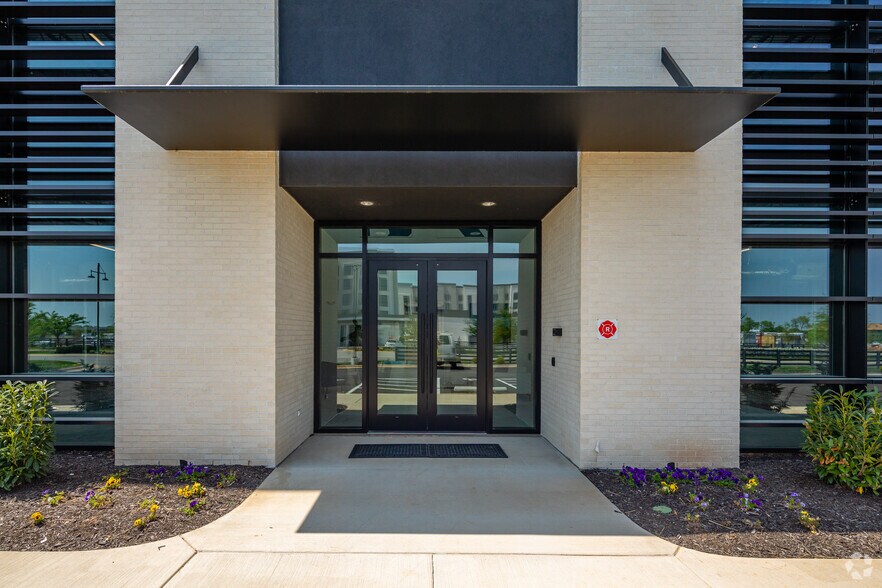 More Photos Of 536 Hub, Bowling Green Office For Lease
