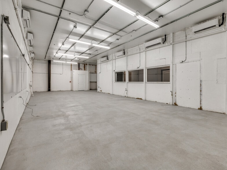 More Photos Of 11367 E 61st St, Broken Arrow Manufacturing For Lease